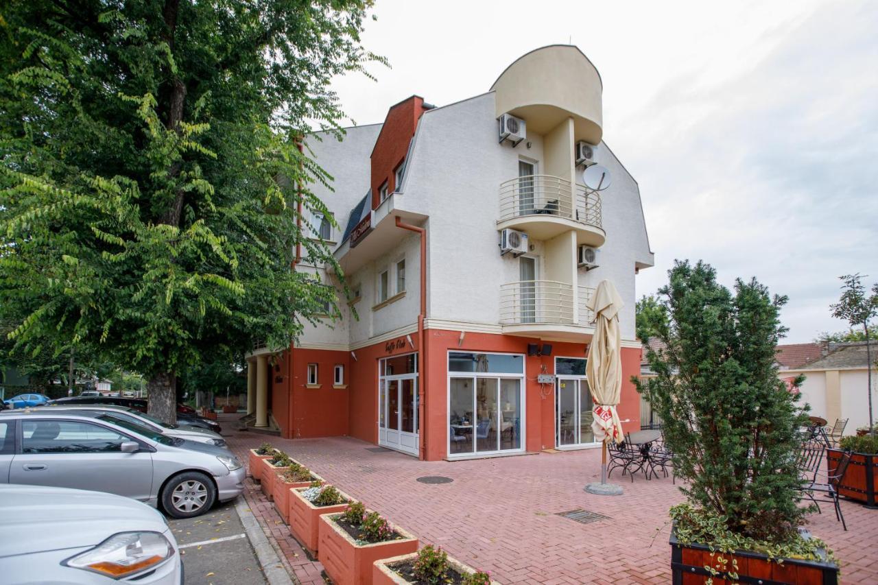 Villa Modena Subotica Ngoại thất bức ảnh