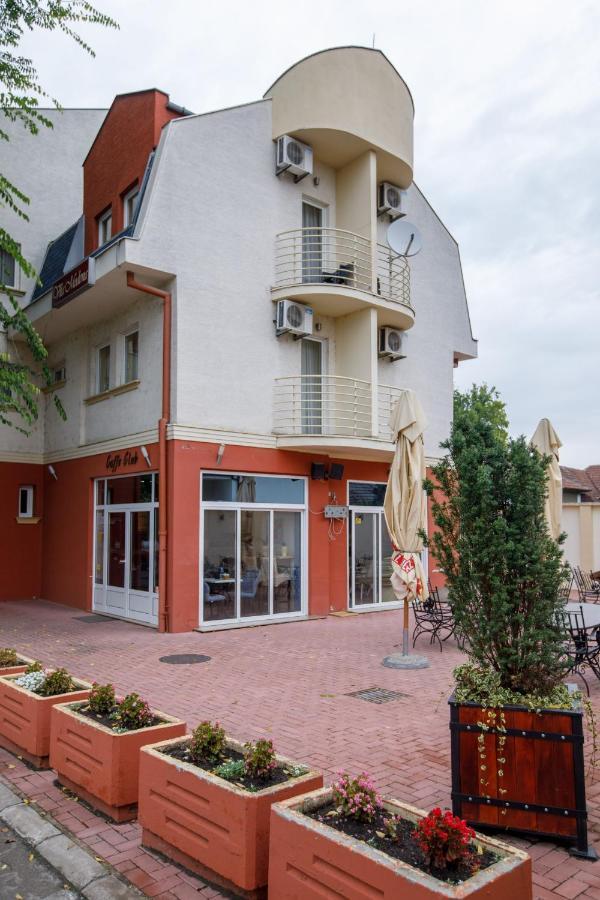 Villa Modena Subotica Ngoại thất bức ảnh